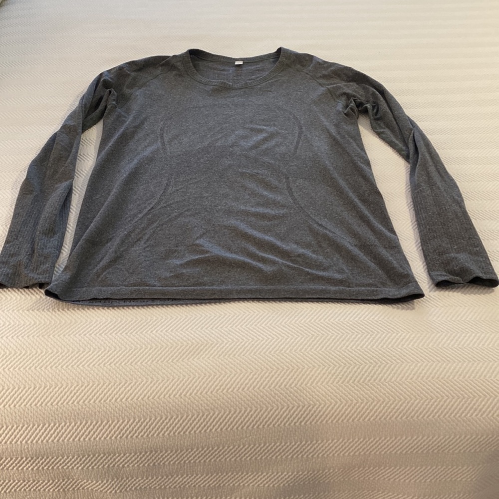 Lululemon Swiftly Tech Long Sleeve